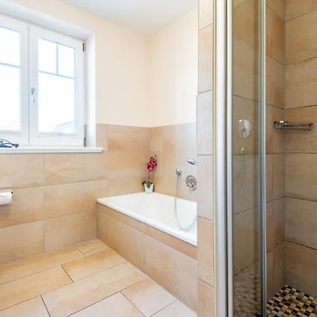 Haus Grenzkrug 4a * Westerland